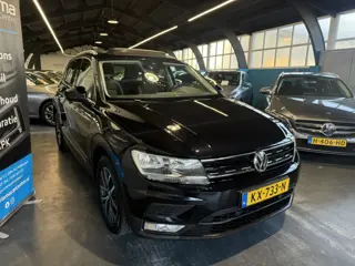 Foto 18 van Volkswagen Tiguan 1.4 TSI Connected Series Pano|Navi|Trekhaak
