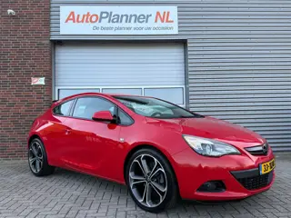 Foto 19 van Opel Astra GTC 1.4 Turbo Sport! Airco! Cruise! Carplay!