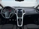 Foto 21 van Opel Astra GTC 1.4 Turbo Sport! Airco! Cruise! Carplay!