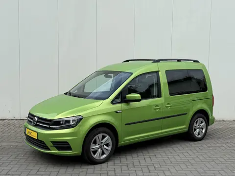 Volkswagen Caddy TSI Trendline - Rolstoelauto 3+1 - Bodemverlaging - Luxe uitvoering - 1e Eigenaar -