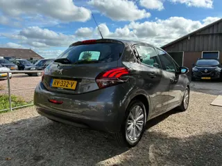 Foto 17 van Peugeot 208 1.2 PureTech Allure | Automaat + Cruise + Camera Nu € 7.975,-!!!