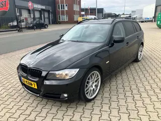 BMW 3-serie Touring 316i Business Line " GOED LEZEN "
