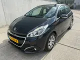 Foto 24 van Peugeot 208 1.2 PureTech Blue Lion Scherm AIRCO APK 2027 5DR