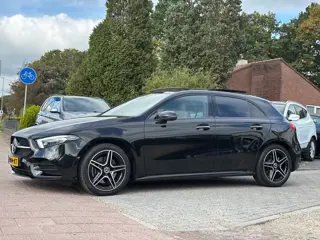 Foto 19 van Mercedes-Benz A-klasse 250 e AMG Line panorama dak! Nieuwstaat!