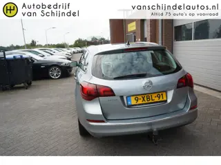 Foto 17 van Opel Astra Sports Tourer 1.4 120PK TURBO SPORT COSMO LUXE ORIGINEEL NEDERLANDS SPORTSTOELEN NAVIGATI