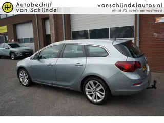 Foto 19 van Opel Astra Sports Tourer 1.4 120PK TURBO SPORT COSMO LUXE ORIGINEEL NEDERLANDS SPORTSTOELEN NAVIGATI