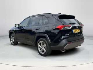 Foto 19 van Toyota RAV4 2.5 Hybrid Dynamic | Carplay | Stoel- + stuurverwarming | Parkeersensoren | 18 inch LM-v