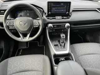 Foto 12 van Toyota RAV4 2.5 Hybrid Dynamic | Carplay | Stoel- + stuurverwarming | Parkeersensoren | 18 inch LM-v