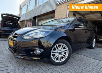 FORD FOCUS 1.0 EcoBoost Edition Plus PARKASS DISTR. VERV. NAP APK