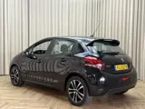 Foto 26 van Peugeot 208 1.2 PureTech Blue Lion Org.NL! / 82PK / Carplay / DAB / Navigatie / Cruise / Airco / PDC