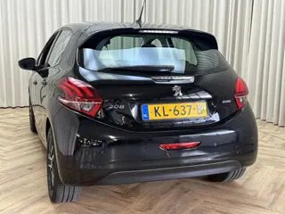 Foto 17 van Peugeot 208 1.2 PureTech Blue Lion Org.NL! / 82PK / Carplay / DAB / Navigatie / Cruise / Airco / PDC