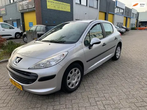 Peugeot 207 1.4-16V XR , Nederlandse auto, zeer weinig km ! leuke nette auto