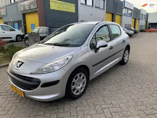 Peugeot 207 1.4-16V XR , Nederlandse auto, zeer weinig km ! leuke nette auto