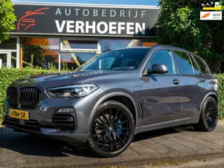 BMW X5 XDrive45e Executive | AUTOPILOT | APPLE CARPLAY | PARKEER CAMERA | VOL DEALER ONDERHOUDEN !!
