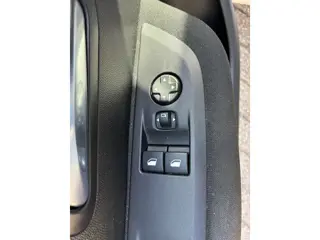 Foto 18 van Peugeot 208 1.2 PureTech Active