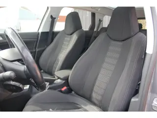 Foto 16 van Peugeot 308 SW 1.6 BlueHDI Blue Lease Executive Pack | Trekhaak | NAP km-stand