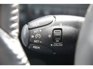 Foto 13 van Peugeot 308 SW 1.6 BlueHDI Blue Lease Executive Pack | Trekhaak | NAP km-stand