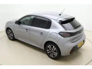 Foto 18 van Peugeot 208 1.2 PureTech Allure | Climate control | Cruise control | Verwarmbare voorstoelen | Apple