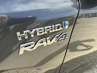 Foto 14 van Toyota RAV4 2.5 Hybrid First Edition