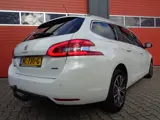 Foto 27 van Peugeot 308 SW 1.2 PureTech Allure 131PK Clima Cruise Navi Pano-Dak LMV Trekhaak NL-Auto 6-BAK