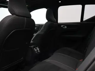 Foto 18 van Volvo XC40 Recharge Twin Ultimate 82 kWh / Trekhaak / 360 camera / Harman Kardon / Pan. dak / Elektr