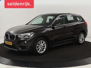 BMW X1 sDrive20i High Executive | 84.150km NAP | Trekhaak | Camera | Leder | Stoelverwarming | Head-