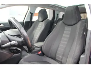 Foto 17 van Peugeot 308 SW 1.6 BlueHDI Blue Lease Executive Pack| Trekhaak afneembaar|
