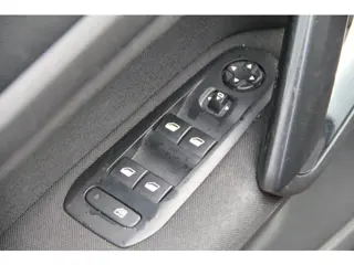 Foto 16 van Peugeot 308 SW 1.6 BlueHDI Blue Lease Executive Pack| Trekhaak afneembaar|