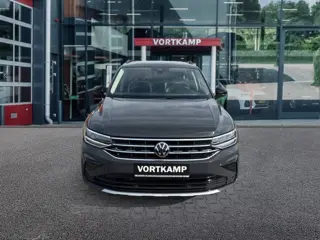 Foto 15 van VOLKSWAGEN TIGUAN 1.5 TSI DSG LIFE URBAN SPORT CAMERA/ELEK-KLEP/ACC/STOEL+STUURVERW