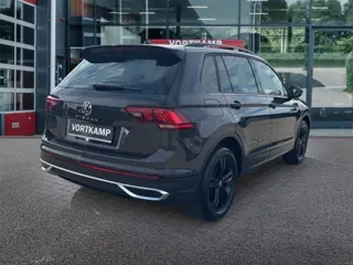 Foto 18 van VOLKSWAGEN TIGUAN 1.5 TSI DSG LIFE URBAN SPORT CAMERA/ELEK-KLEP/ACC/STOEL+STUURVERW