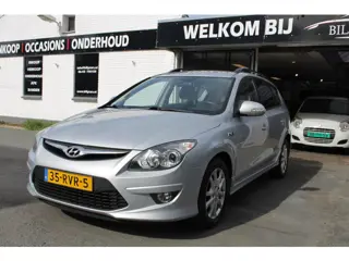 Hyundai I30 CW 1.6i i-Motion / Airco / Parkeersensoren / Elektrische ramen
