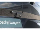 Foto 22 van Ford Transit Custom 320 2.0TDCI 136pk L2H1 Limited | Automaat | Carplay/Android | Keyless | 2 zits |