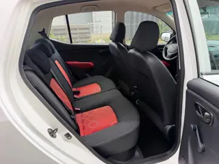 Foto 20 van Hyundai I10 1.1 Active Cool AIRCO. BJ 8-2010. A-K 9-2027