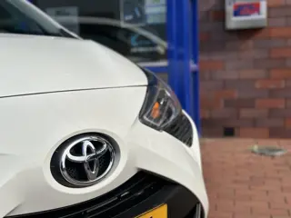 Foto 18 van Toyota Aygo 1.0 VVT-i x-play limited | Airco | Camera | Apple Carplay en Android Auto