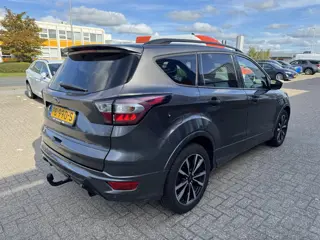 Foto 17 van Ford Kuga 1.5 EcoBoost ST Line 150pk | Adaptieve Cruise | Panorama dak | Winterpack | Trekhaak Afnee