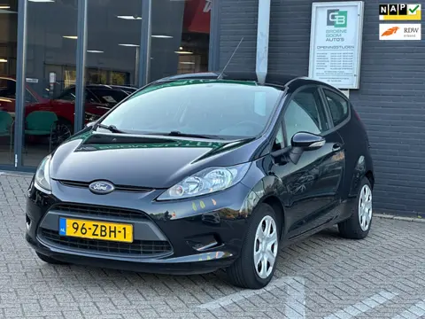 Ford Fiesta 1.25 Champion/NWE APK/DIS-RIEM VERVANGEN!!