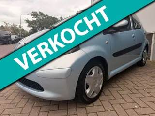 Toyota Aygo 1.0-12V +/Carplay/Navi/Aux/Elek-pakket/Mooie auto/ Goed- onderhouden