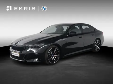 BMW 5-serie 530e M Sport Edition M Sportpakket Pro | Panoramadak | Driving Assistant Plus | Parking 