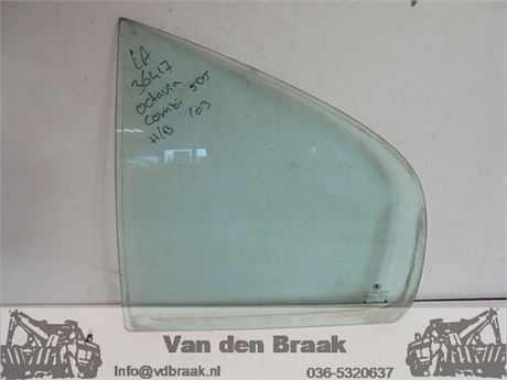 Skoda Octavia Hatchback 1997-2004 Driehoekraam links achter