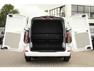 Foto 12 van Ford E-Transit Custom 320 L2H1 Limited DC | 71 kWh | 160kW/218pk | Driver Assist | Pro Power | Adap.