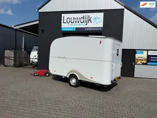 HOBBY Beachy 360 ’23 (Luifel, 736 kg)