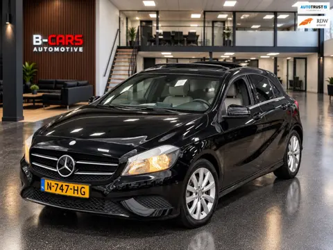 Mercedes-Benz A-klasse 180 Ambition Leer|Pano|Stoelvw|Navi|Automaat|Nap!!
