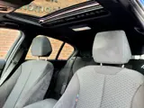 Foto 24 van BMW 1-serie 118i M-Sport, Schuifdak, HiFi (NL-auto NAP)