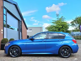 Foto 16 van BMW 1-serie 118i M-Sport, Schuifdak, HiFi (NL-auto NAP)