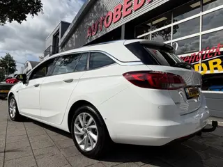 Foto 13 van Opel Astra Sports Tourer 1.2 Turbo Elegance - Navigatie I Airco I LED I PDC I Sport velgen I Leer/ A