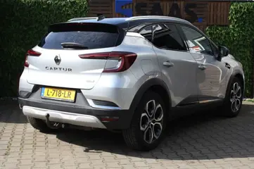 Foto 16 van RENAULT CAPTUR 1.6 E-Tech Plug-In Hybrid 160 Intens / NAP / Trekhaak / Automaat / Vol Opties