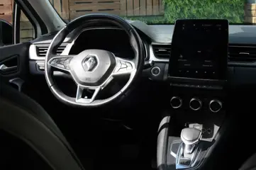 Foto 13 van RENAULT CAPTUR 1.6 E-Tech Plug-In Hybrid 160 Intens / NAP / Trekhaak / Automaat / Vol Opties
