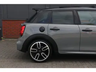 Foto 15 van MINI 5-deurs 2.0 Cooper S Pepper head up | panorama | Harman kardon |FULL option
