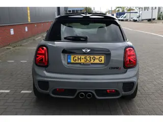 Foto 20 van MINI 5-deurs 2.0 Cooper S Pepper head up | panorama | Harman kardon |FULL option