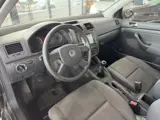 Foto 30 van Volkswagen Golf 1.6 FSI Trendline navigatie lm-velgen elektrische pakket cruise controle